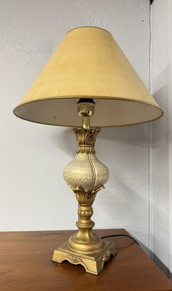 Beautiful Table Lamp Carousel 1