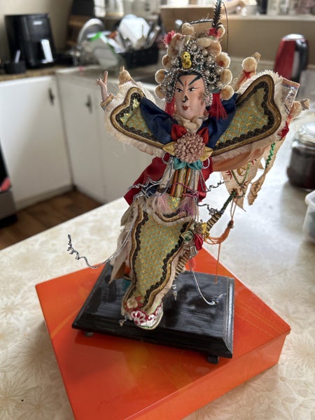 Striking antique Chinese opera doll Carousel 1