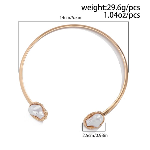 Baroque Pearl Gold Choker – Elegant and Unique Statement Jewelry Carousel 4