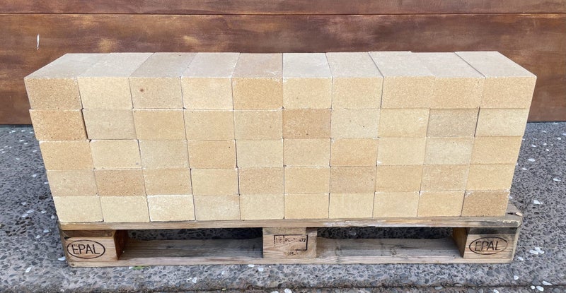 Fire bricks 230 x 114 x 75mm, Lot of 50 Bricks Carousel 2