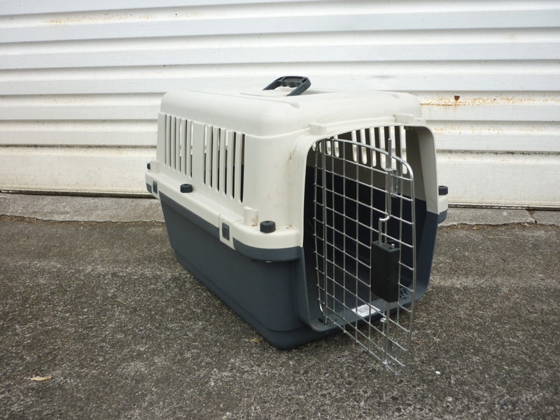 Pet Carrier Case Carousel 2
