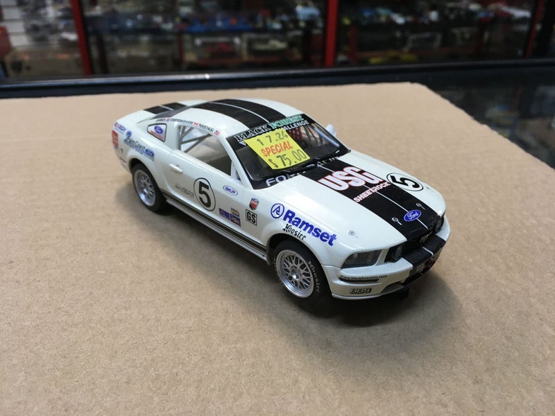 1/32 SCALEXTRIC UNBOXED - FORD MUSTANG #5 Carousel 1