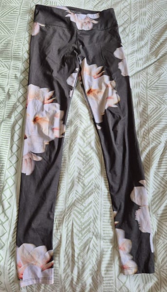 $1 res Green floral full length leggings size xs suit 8 Carousel 1