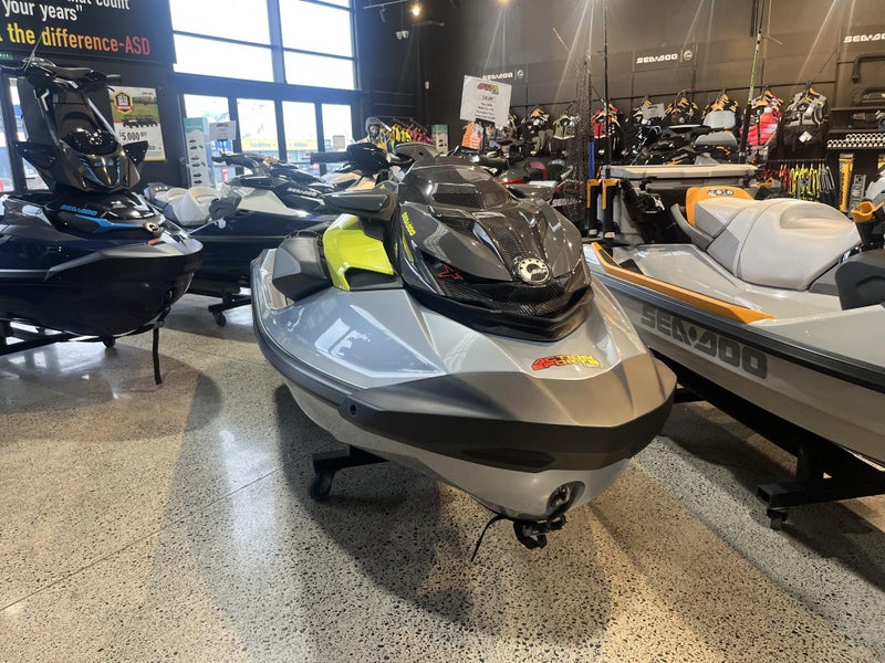 2025 Sea-Doo RXP-X 32562865836307073111