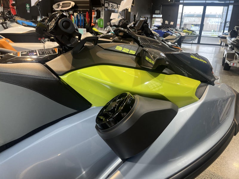 2025 Sea-Doo RXP-X 32562865836307073112