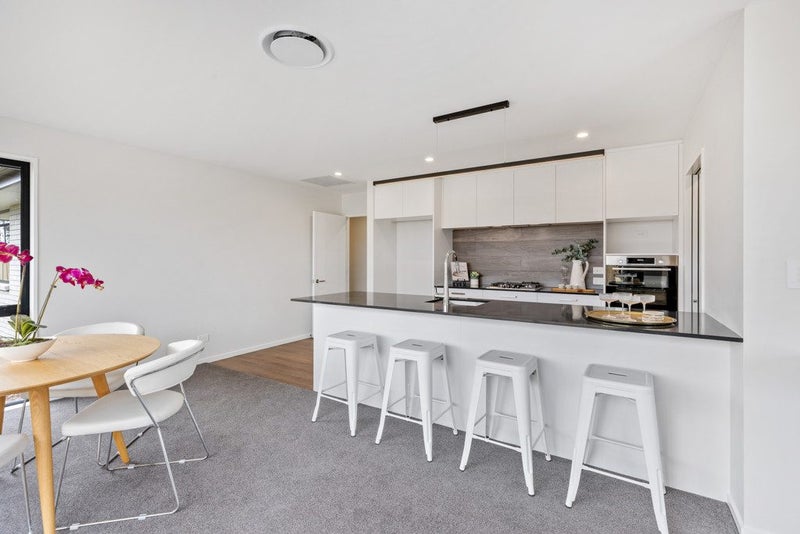Modern Living with a Natural Edge62864775585025114
