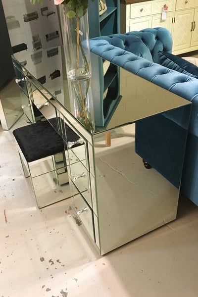 Fatima Mirrored Desk W135cm **35% OFF** Last Floor Display Carousel 13