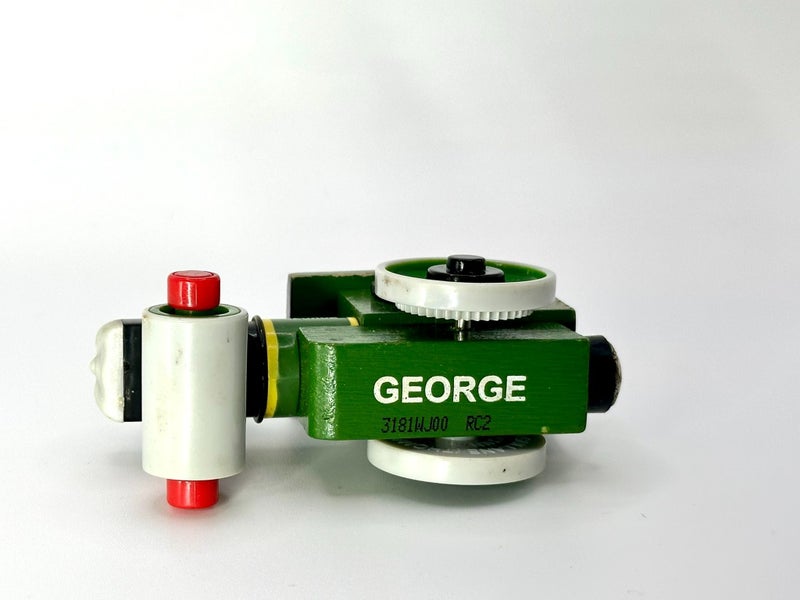 George - Tomy Learning Curve - Thomas Wooden Railway Carousel 4