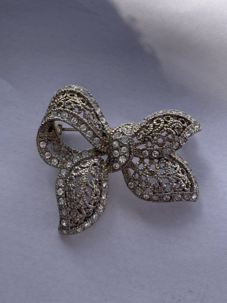 'Diamond' Bow Pin Brooch Carousel 2