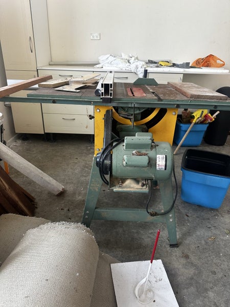 Macma bench / table saw Carousel 2