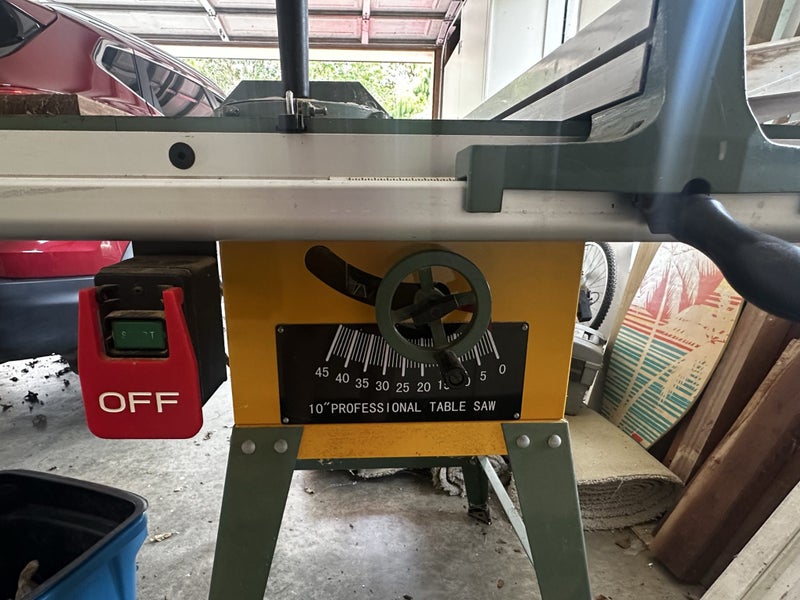 Macma bench / table saw Carousel 6