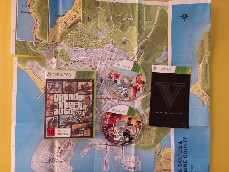 Grand Theft Auto V (Xbox 360) Carousel 1