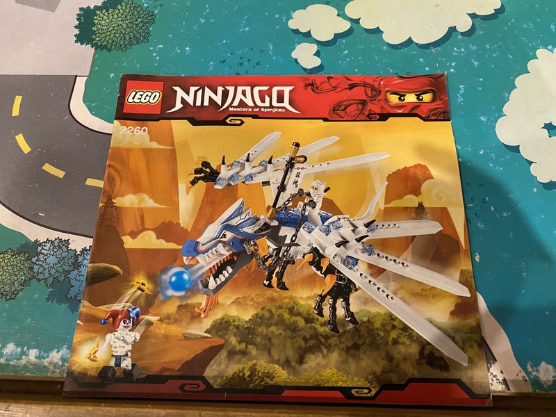 LEGO NINJAGO ICE DRAGON ATTACK Carousel 1