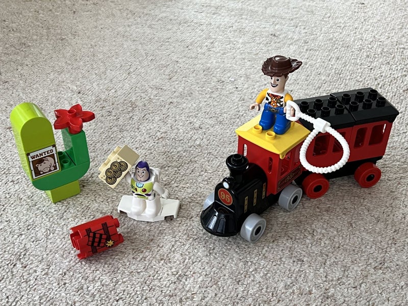 LEGO DUPLO® - Toy Story Train Item 10894 Carousel 1
