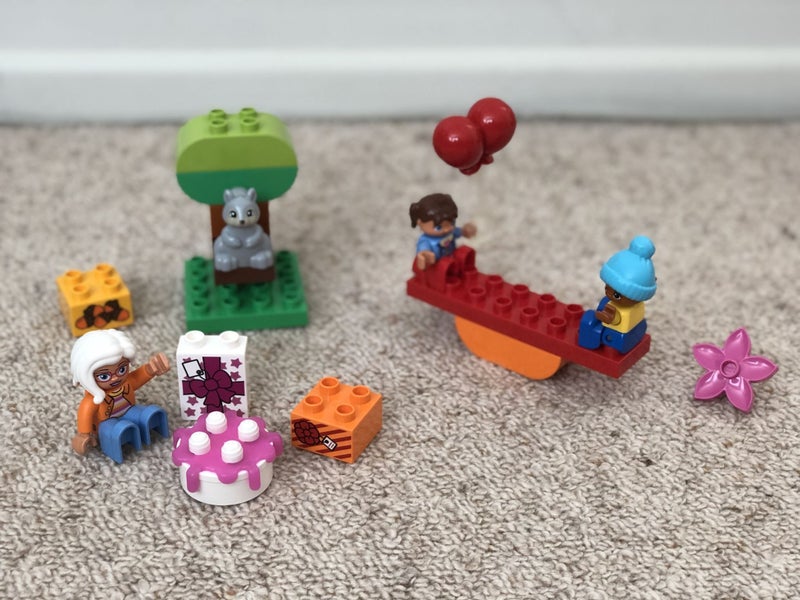 LEGO DUPLO® - Birthday Picnic 10832 Carousel 1