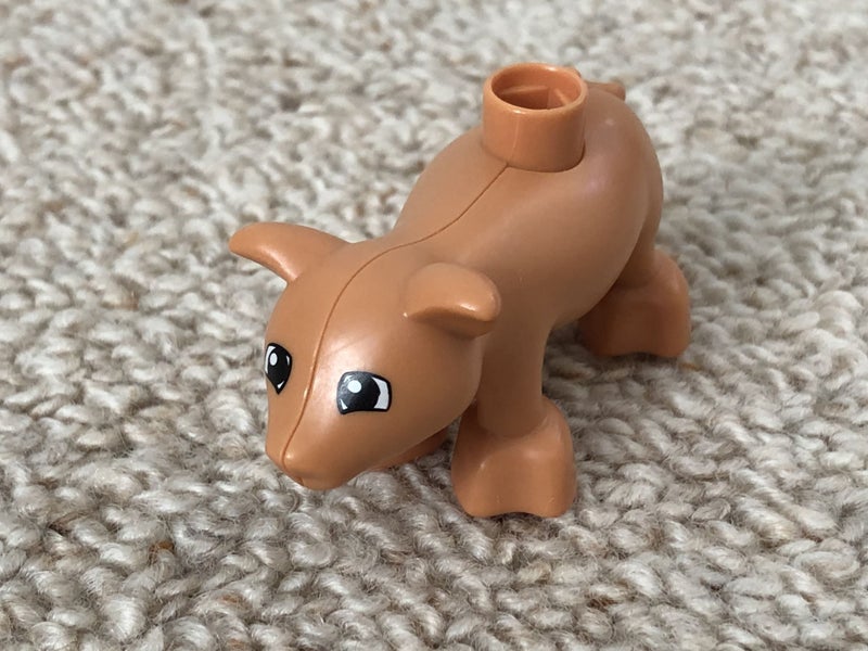 LEGO DUPLO® - 1 Pig Baby (Piglet) Second Version with Eyes on Side of Head Carousel 1