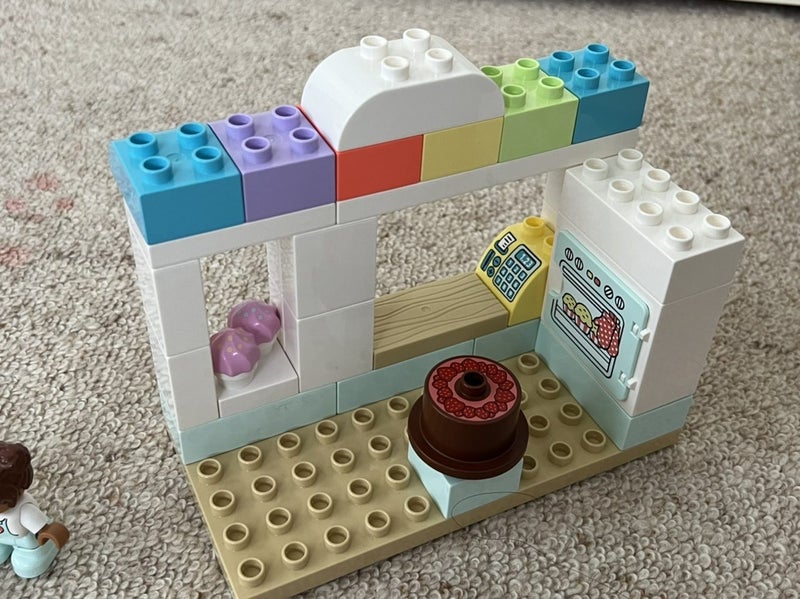 LEGO DUPLO® - Bakery 10928 Carousel 6