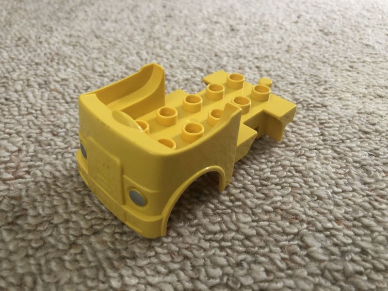 LEGO DUPLO® - Car Body Truck and Silver Headlights on Front Pattern Carousel 1