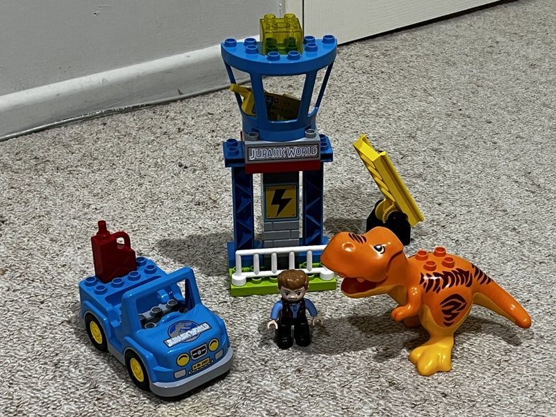 LEGO DUPLO® - T. rex Tower 10880 Carousel 1