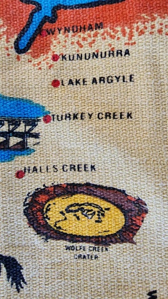 ~" Western Australia's Big North By Davric Australia Tea Towel "~ Carousel 1