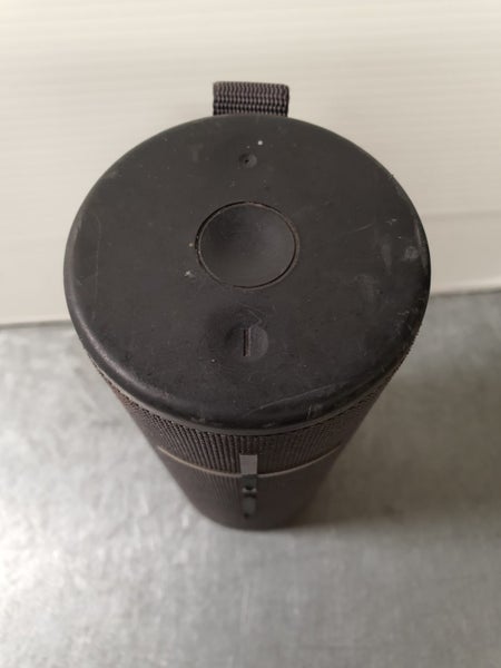 Logitech UE Boom 3 Speaker Carousel 2