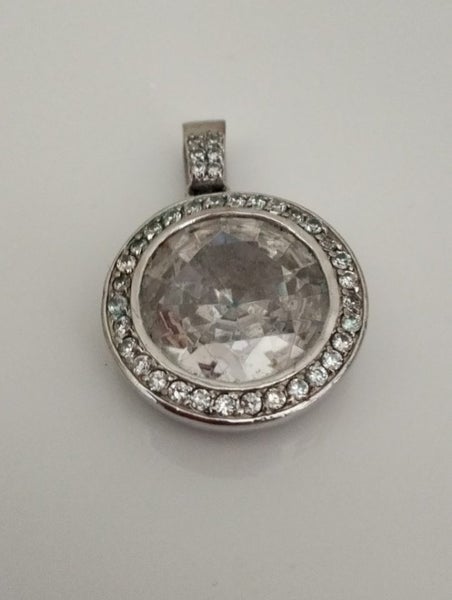 KAGI Pendant Carousel 1