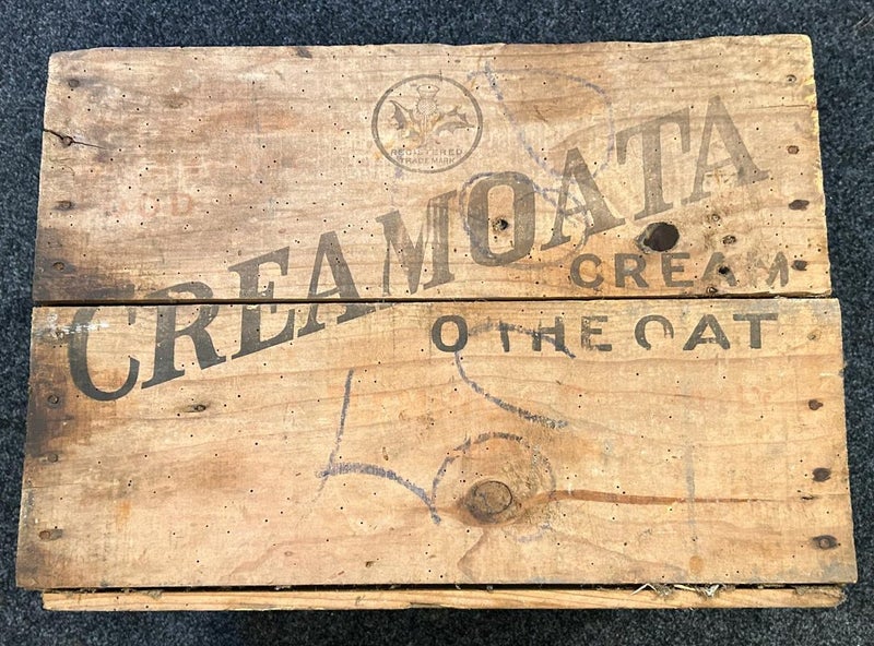 VINTAGE CREAMOTA WOODEN CASE Carousel 1