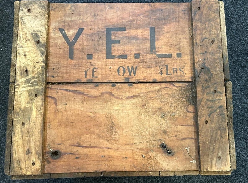 VINTAGE CREAMOTA WOODEN CASE Carousel 6