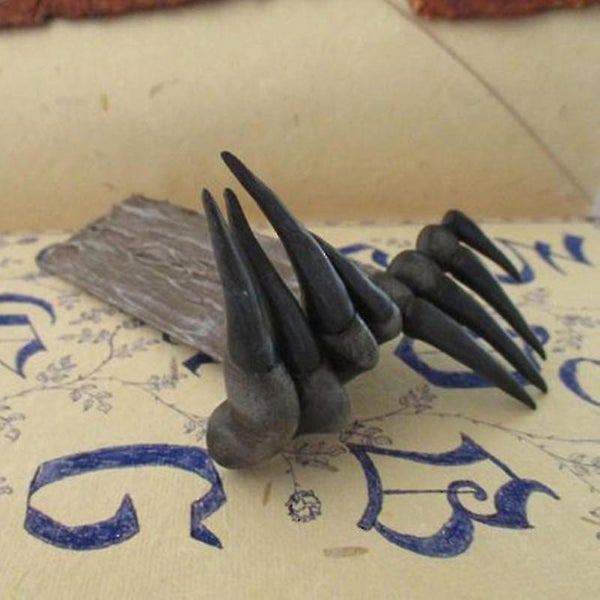 Halloween Bookmark Gift Thriller Devil's Hand Bookmark Stylish Devil's Hand Re Carousel 3