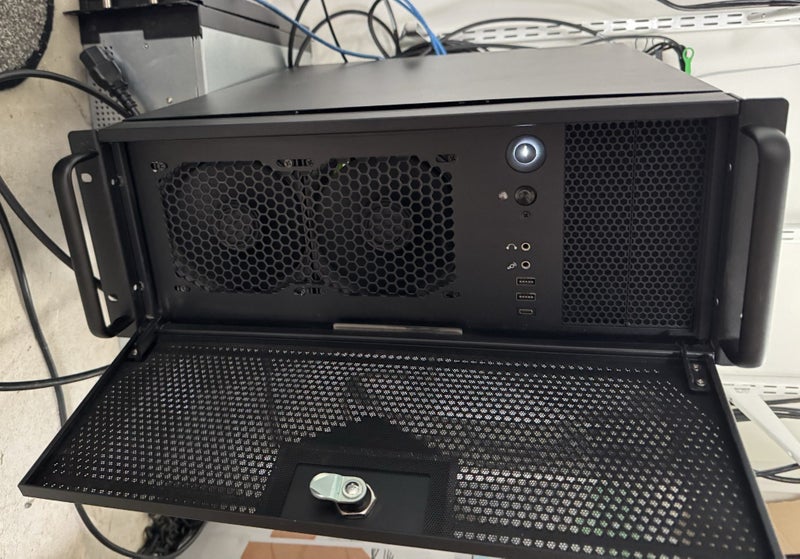 Supermicro X13DEI + Xeon Platinum 8454h 32 core - 512GB RAM server AI Powerhouse Carousel 2