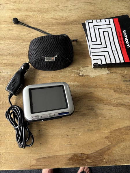 GPS tomtom 300 Carousel 1