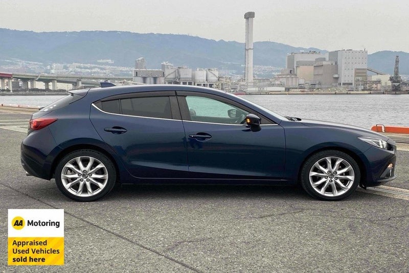 2014 Mazda Axela 20S Touring62863270368002113