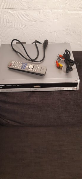 Panasonic D.V.D Video recorder.DMR-E.H.50 Carousel 7
