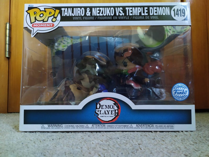 Demon Slayer - Tanjiro & Nezuko vs Temple Demon Carousel 1