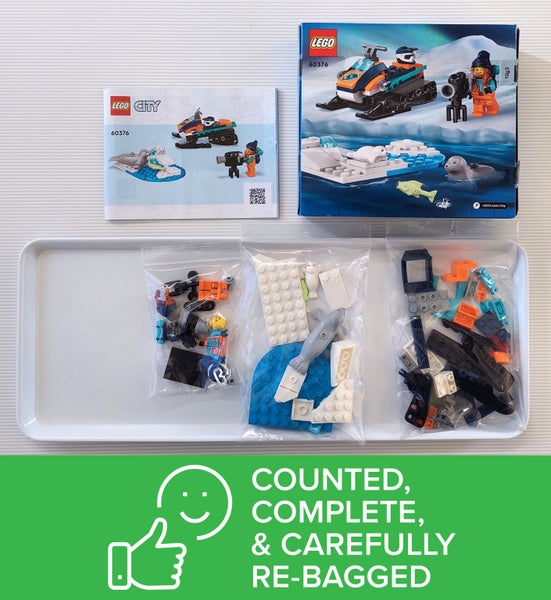 LEGO CITY 60376 Arctic Explorer and Snowmobile Carousel 9