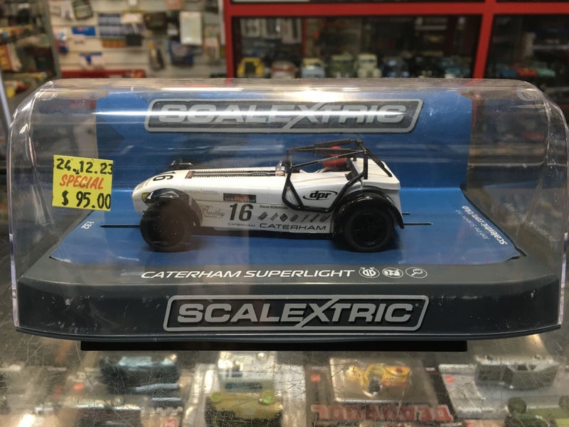 1/32 SCALEXTRIC - CATERHAM SUPERLIGHT R300-S CHAMPION 2015 No.16 #C3723 Carousel 1