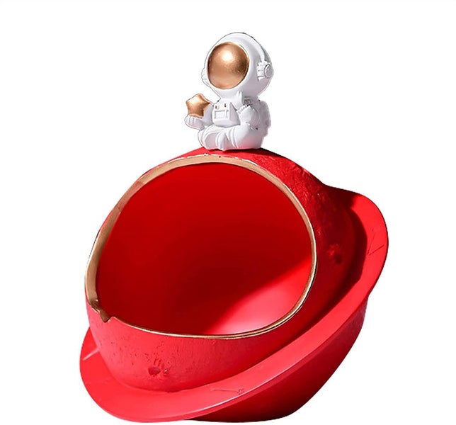 Creative Astronaut Ashtray, Luxury Cigar Ashtrays For Men, Large Ceramic Tableto Carousel 1