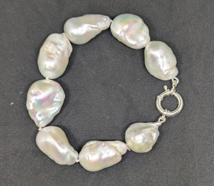 20 - 23mm Natural White Keshi Kasumi Pearl Bracelet 21 cms Carousel 2