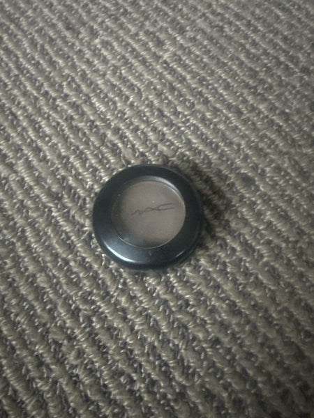 Mac Single Eyeshadow Carousel 1