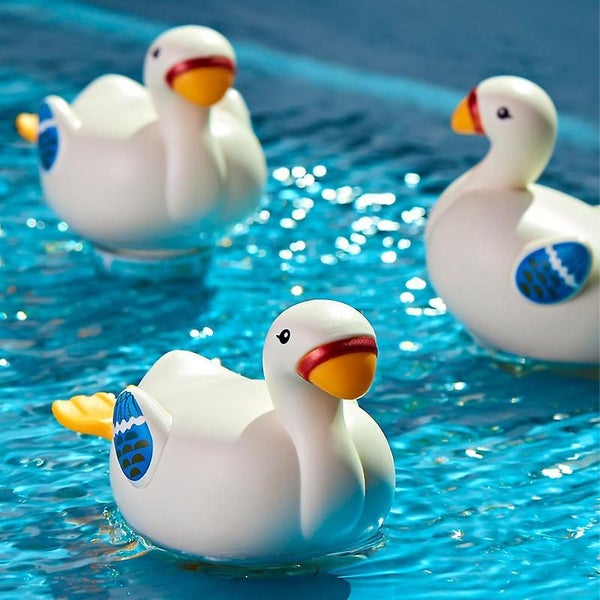 Bath Toy 3pcs Cute Cartoon Swan Baby Clockwork Bathtub Toy Summer Water Carousel 2