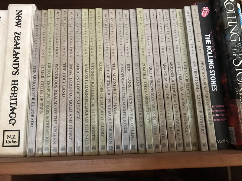 LOST CIVILISATIONS. BOOK SERIES Carousel 1