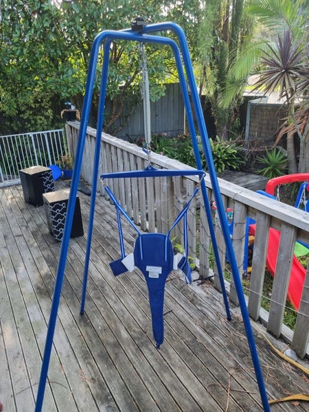 Jolly Jumper with stand Carousel 1