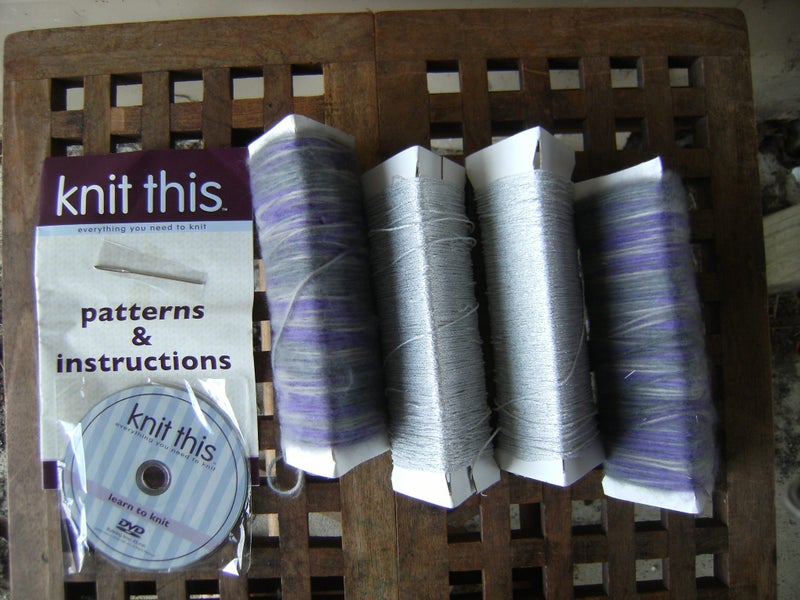 Knitting kit - leg warmers Carousel 2