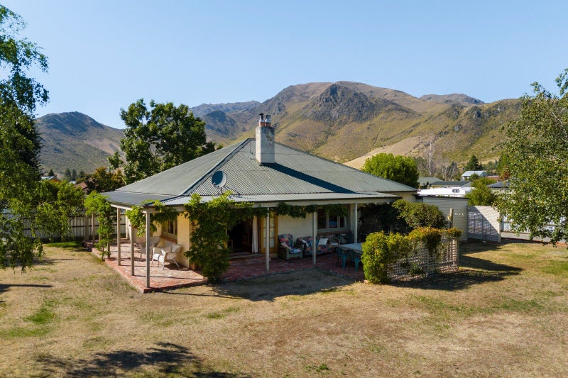 Image 1 of 20