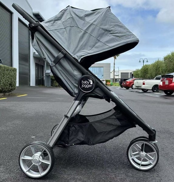 old version clearance price City mini2 grey Baby jogger pram, 3-wheels stroller Carousel 1