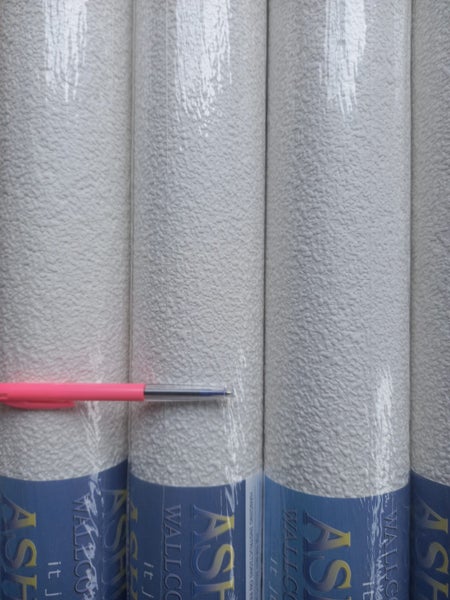 Wallpaper. Ashley Paintable - Off White. 24 roll bundle Carousel 2