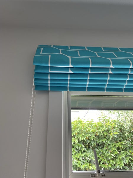 Teal blue & white Roman Blind Carousel 2