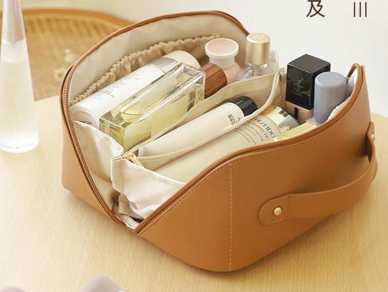 Leather Cosmetics Bag Makeup Bag Toiletry Pouch, Large Capacity Shell Cosmetics Carousel 2