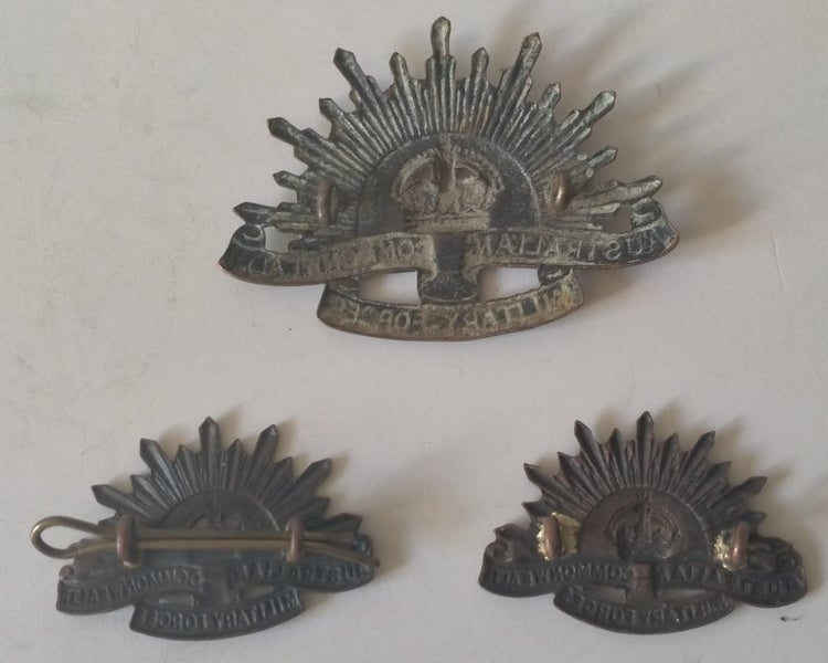 3 x ASSORTED AUSTRALIAN COMMONWEALTH MILITARY FORCES BADGES - CLEARANCE SALE Carousel 2