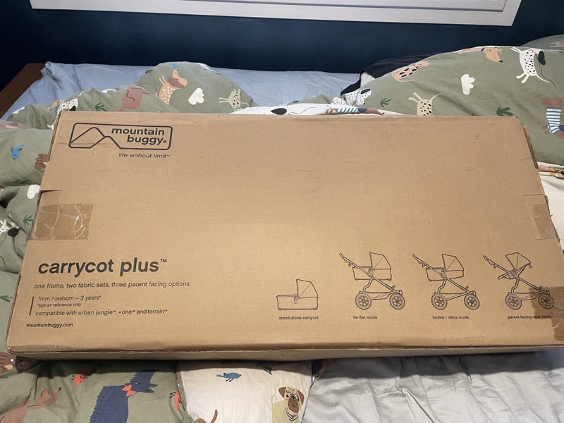 Mountain Buggy Pram and Carrycot - NEW Carousel 2